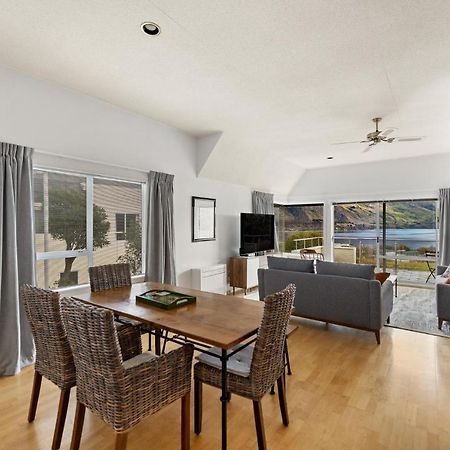 Charming Views Apartment Wanaka Bagian luar foto