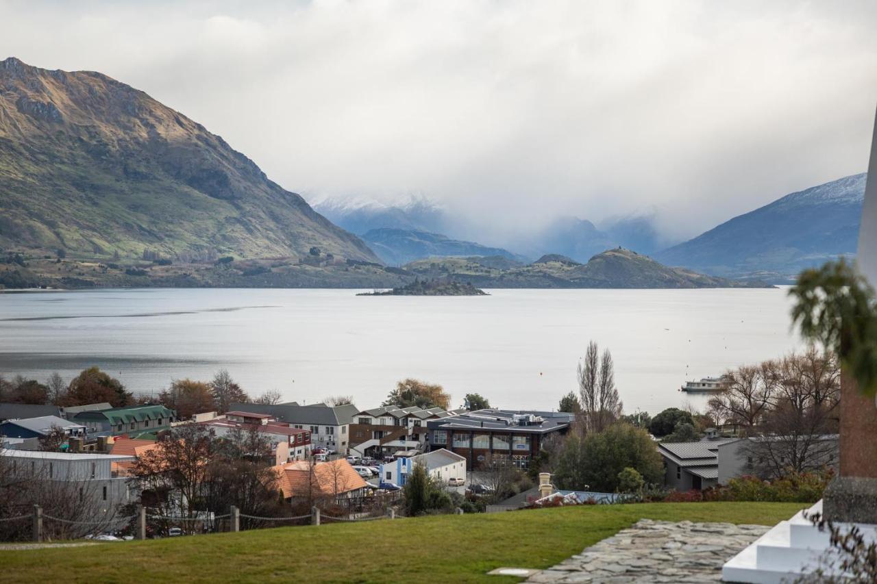 Charming Views Apartment Wanaka Bagian luar foto