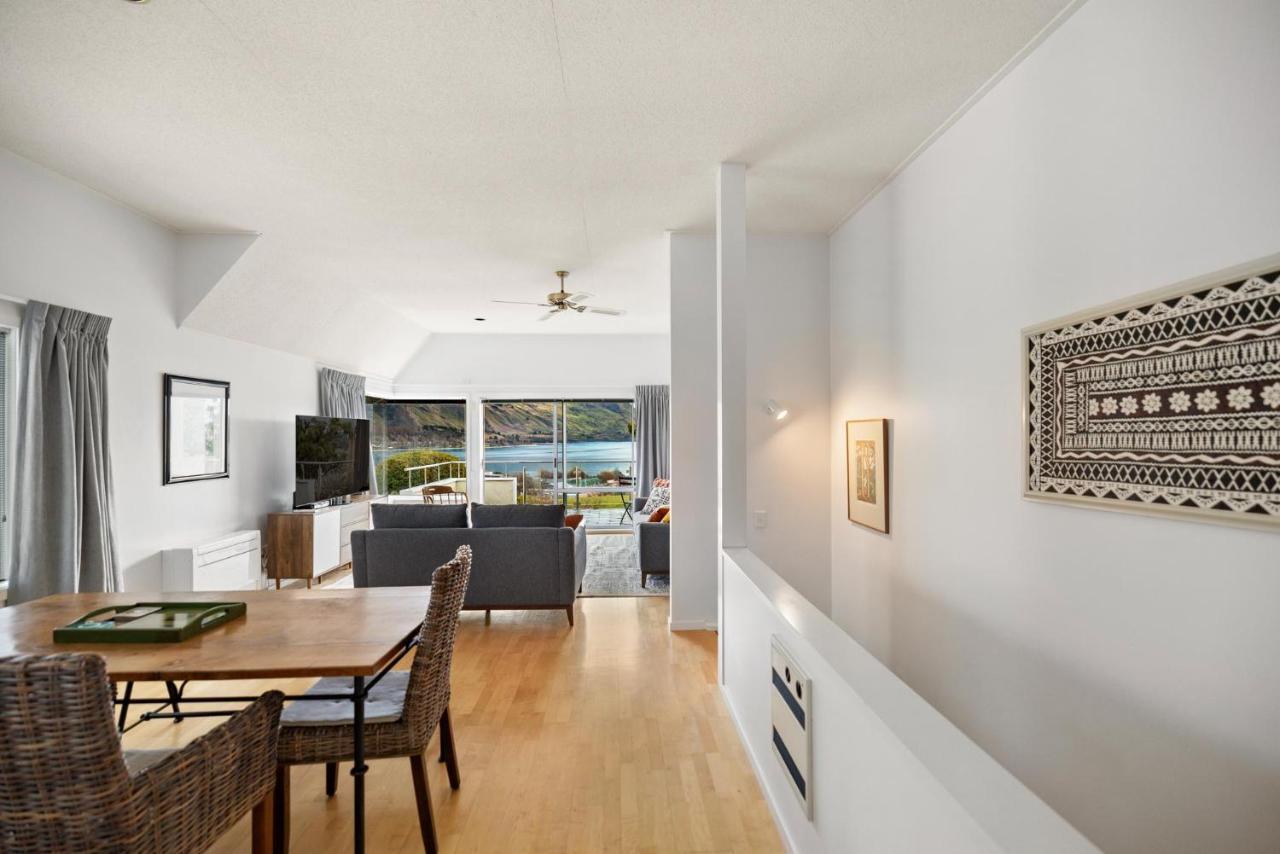 Charming Views Apartment Wanaka Bagian luar foto